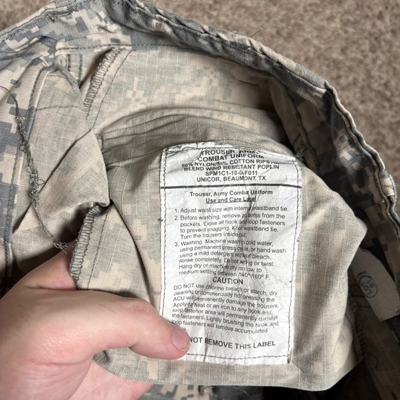 Vintage US Army Combat Uniform Pants Digital Camo Cargo Men's 32x31 Button Fly - Picture 4 of 8